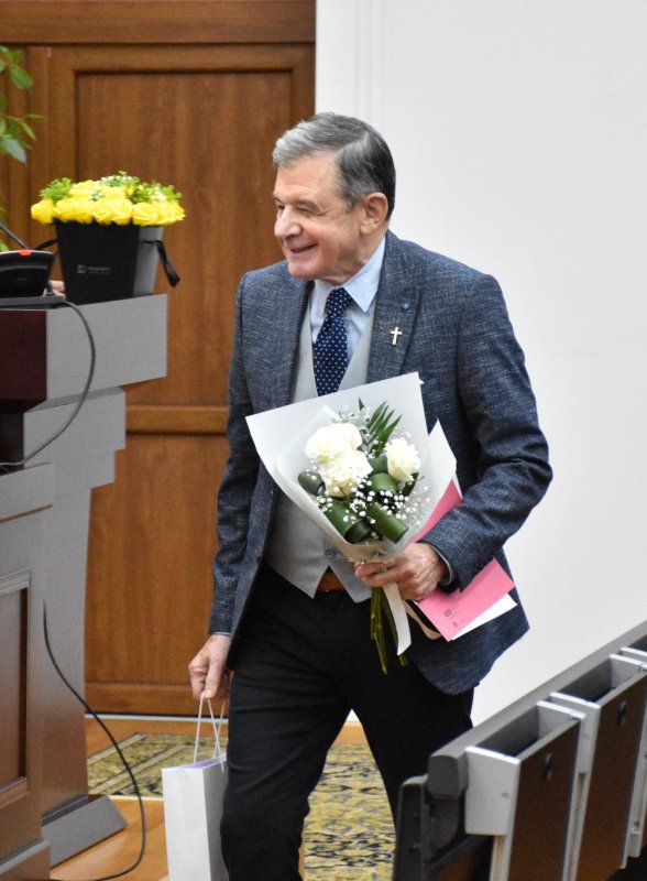 „Elogiul Seniorilor” și lansare de carte la Facultatea de Teologie Ortodoxă clujeană 195630