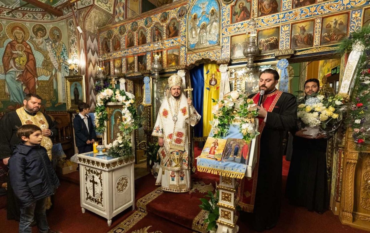 Veșmântul Sfintei Filofteia cinstit la Parohia Oborul Vechi din Capitală 195821