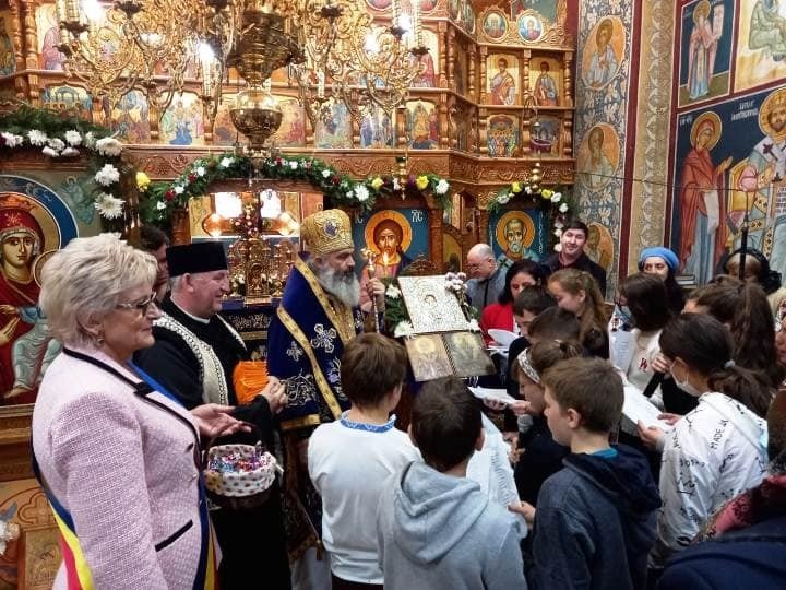 Episcopul de Bălţi - cetăţean de onoare al comunei Mogoşeşti-Iasi 195891