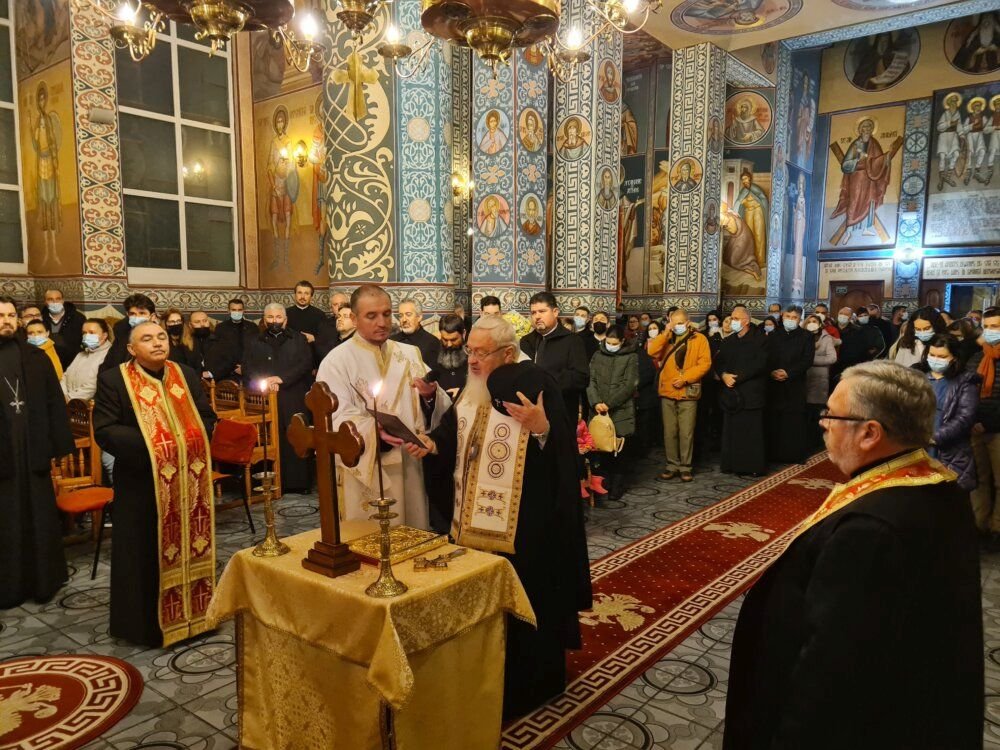 Binecuvântare arhierească pentru familiile care s-au cununat în bisericile clujene 196064