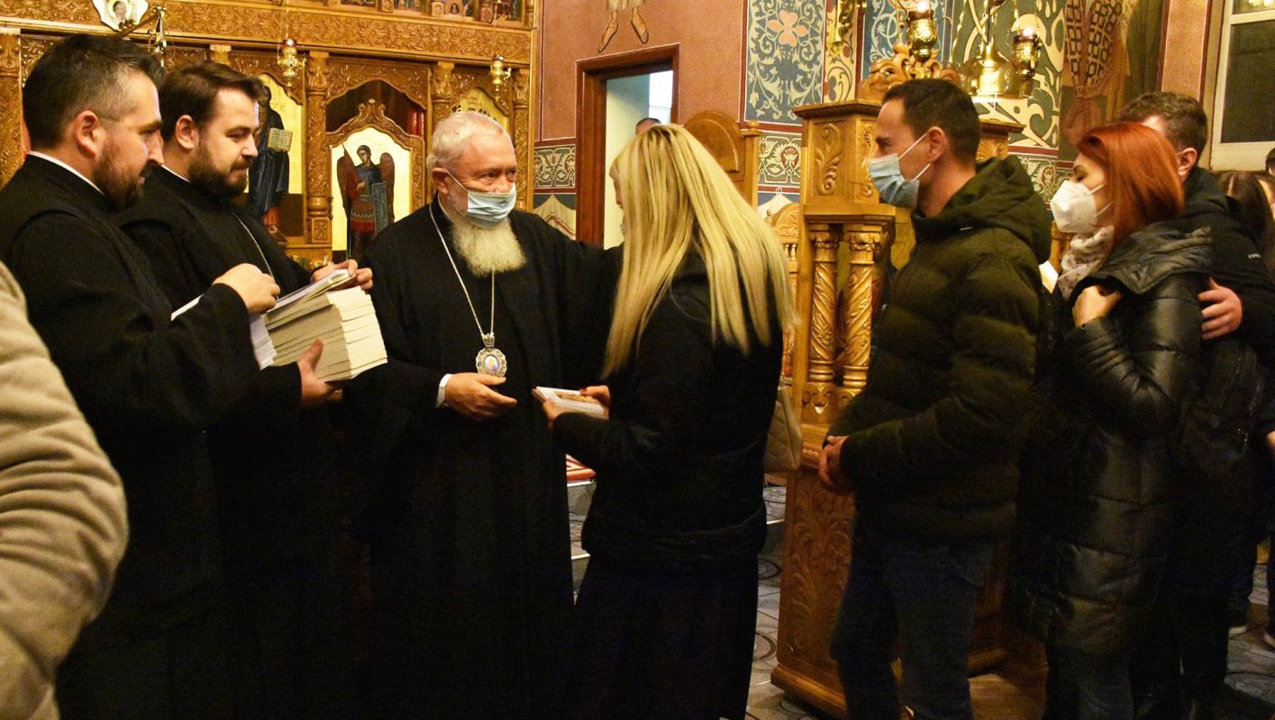 Binecuvântare arhierească pentru familiile care s-au cununat în bisericile clujene 196065