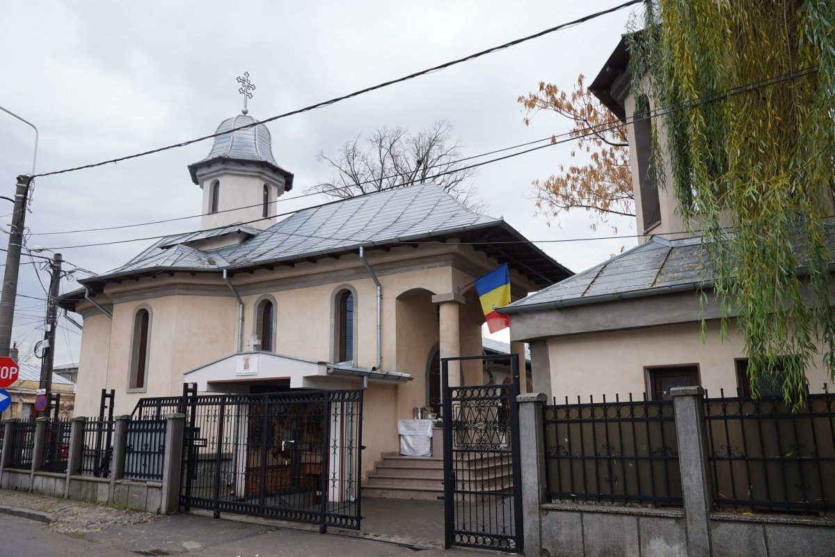 Sfinţirea Capelei mortuare din Parohia „Sfântul Spiridon”, Galaţi 196067