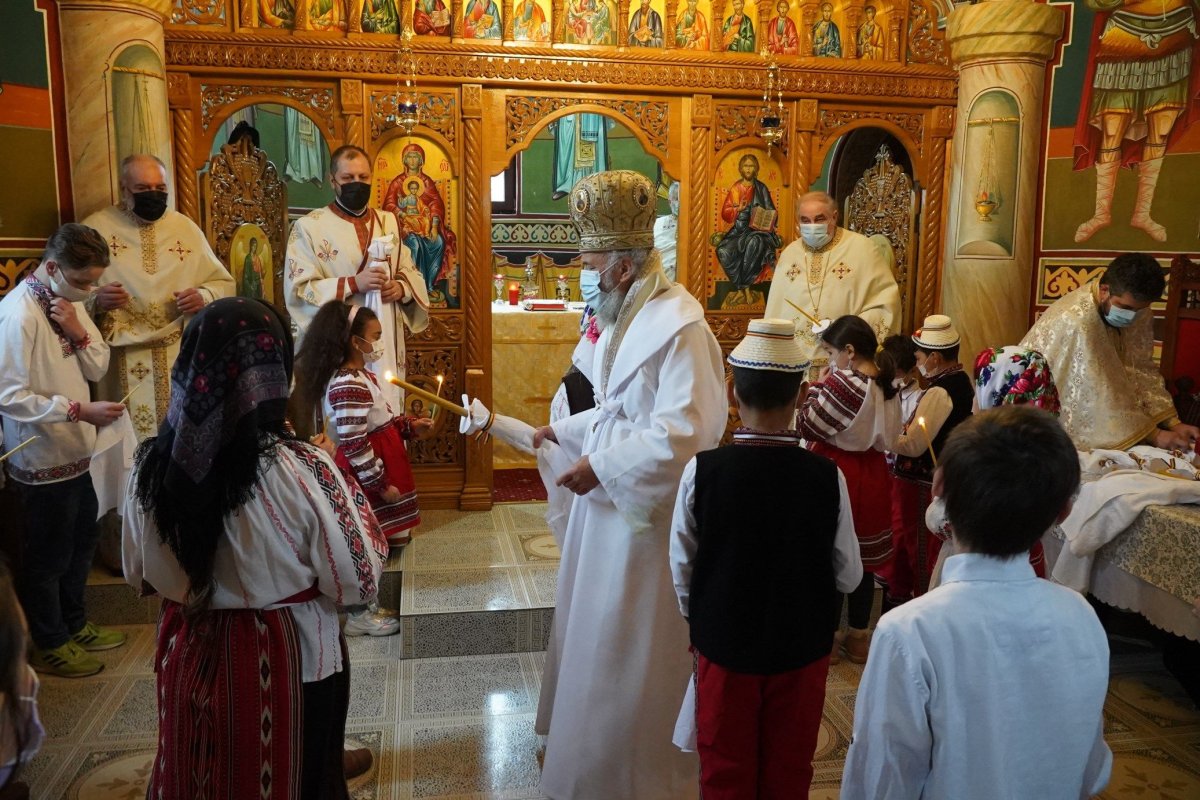 Sfinţirea Capelei mortuare din Parohia „Sfântul Spiridon”, Galaţi 196073