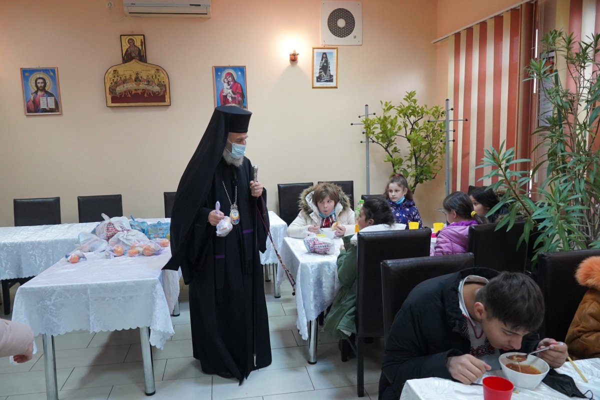 Sfinţirea Capelei mortuare din Parohia „Sfântul Spiridon”, Galaţi 196079