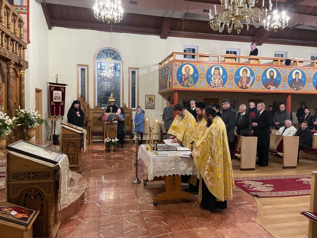 Sfântul Ierarh Nicolae serbat la Catedrala Mitropolitană din Chicago, SUA 196087