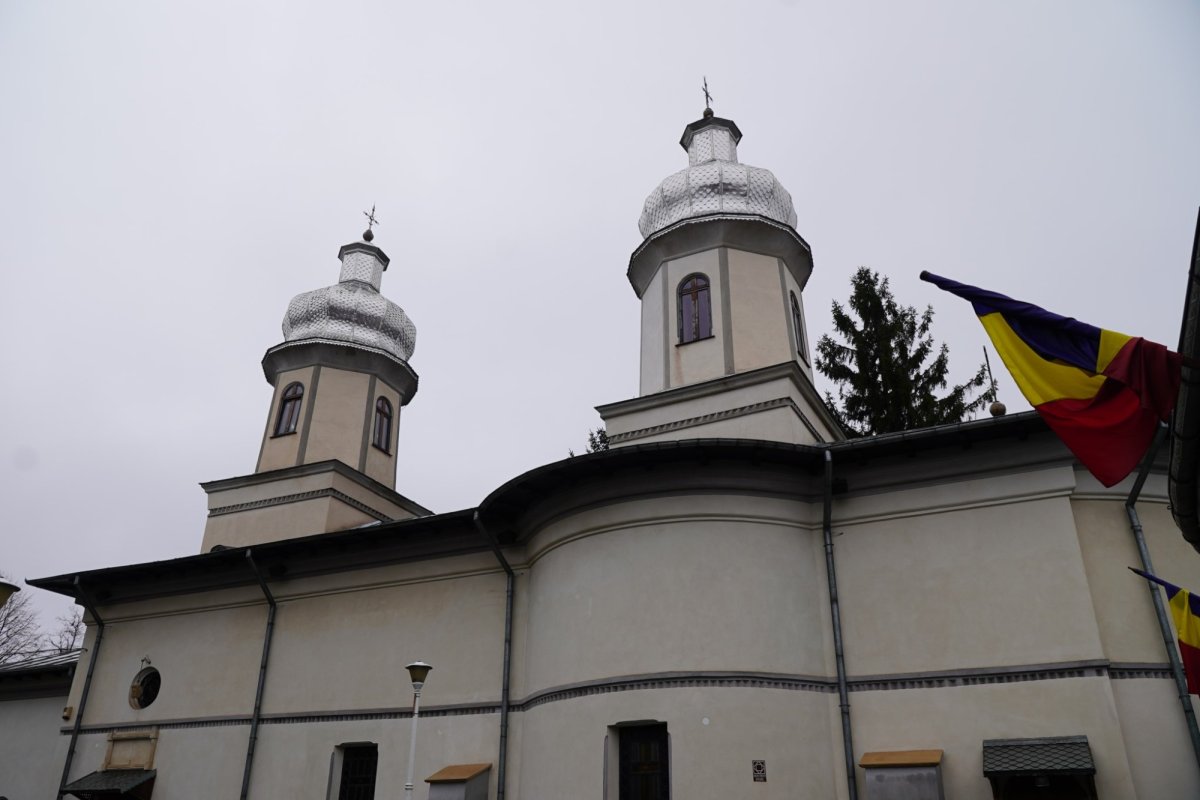 Cinstirea Sfântului Spiridon la biserica sa din Galaţi 196288