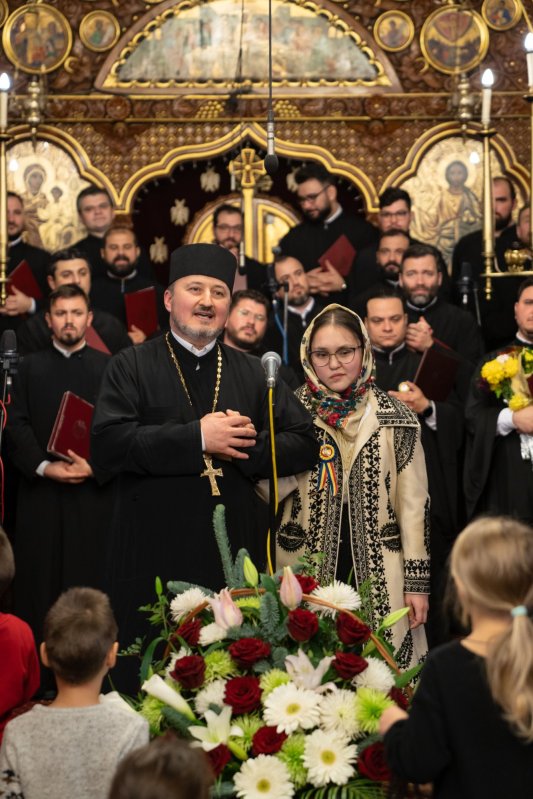 Concerte de colinde în biserica Parohiei Parcul Călăraşi 196370