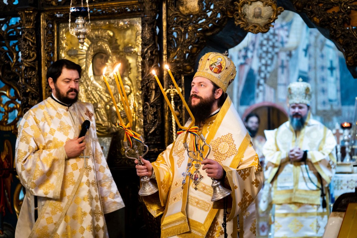 Seminarul Teologic Liceal Ortodox „Mitropolitul Dosoftei” din Suceava și-a cinstit ocrotitorul 196502