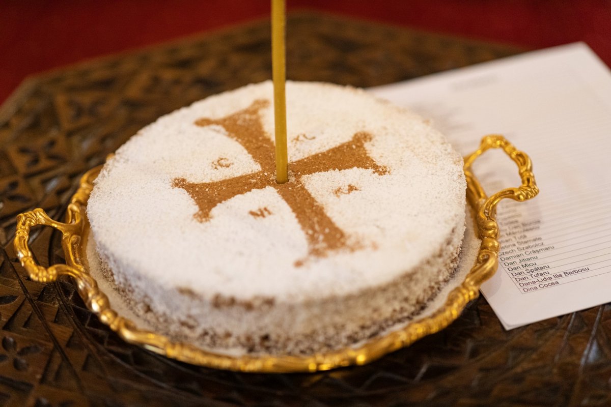 Artiştii români pomeniţi la Mănăstirea Radu Vodă 196624