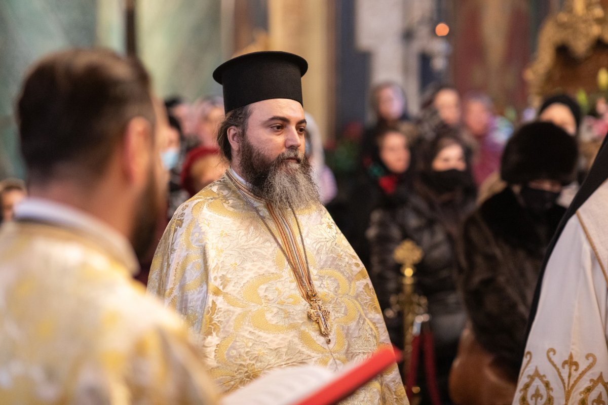 Artiştii români pomeniţi la Mănăstirea Radu Vodă 196635