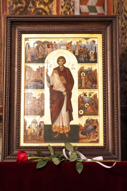 Artiştii români pomeniţi la Mănăstirea Radu Vodă 196645