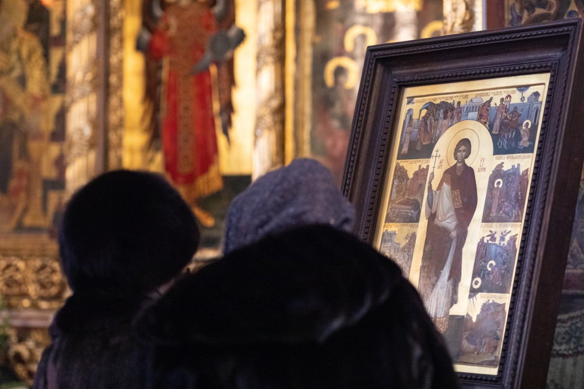 Artiştii români pomeniţi la Mănăstirea Radu Vodă 196647