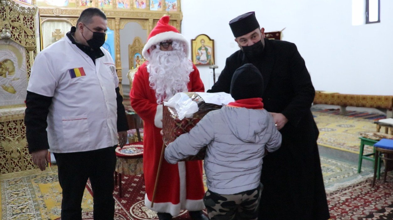 Daruri pentru 320 de copii din localitățile vasluiene Voinești și Tupilați 196655