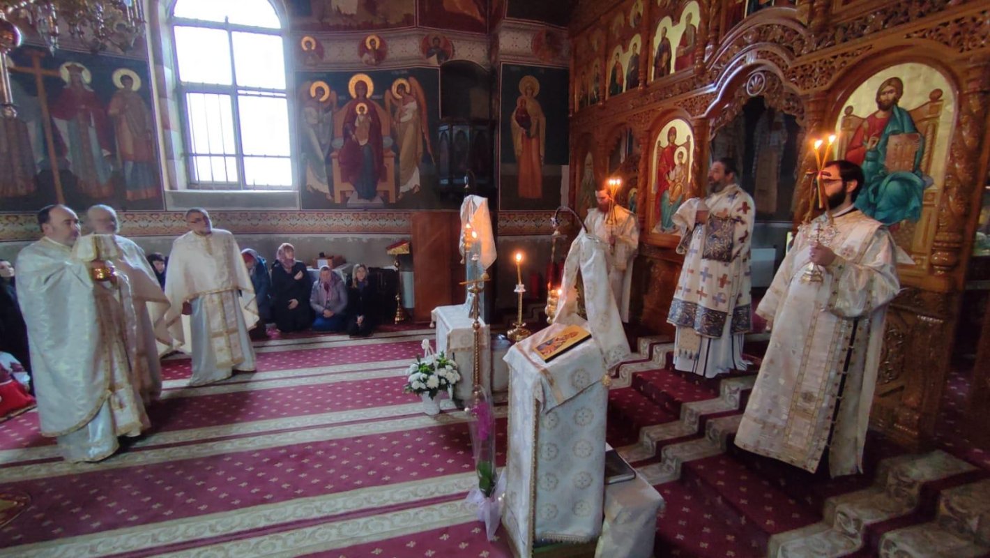 Slujiri arhierești în județul Botoșani, în parohiile Mihai Viteazul și Rediu 196609