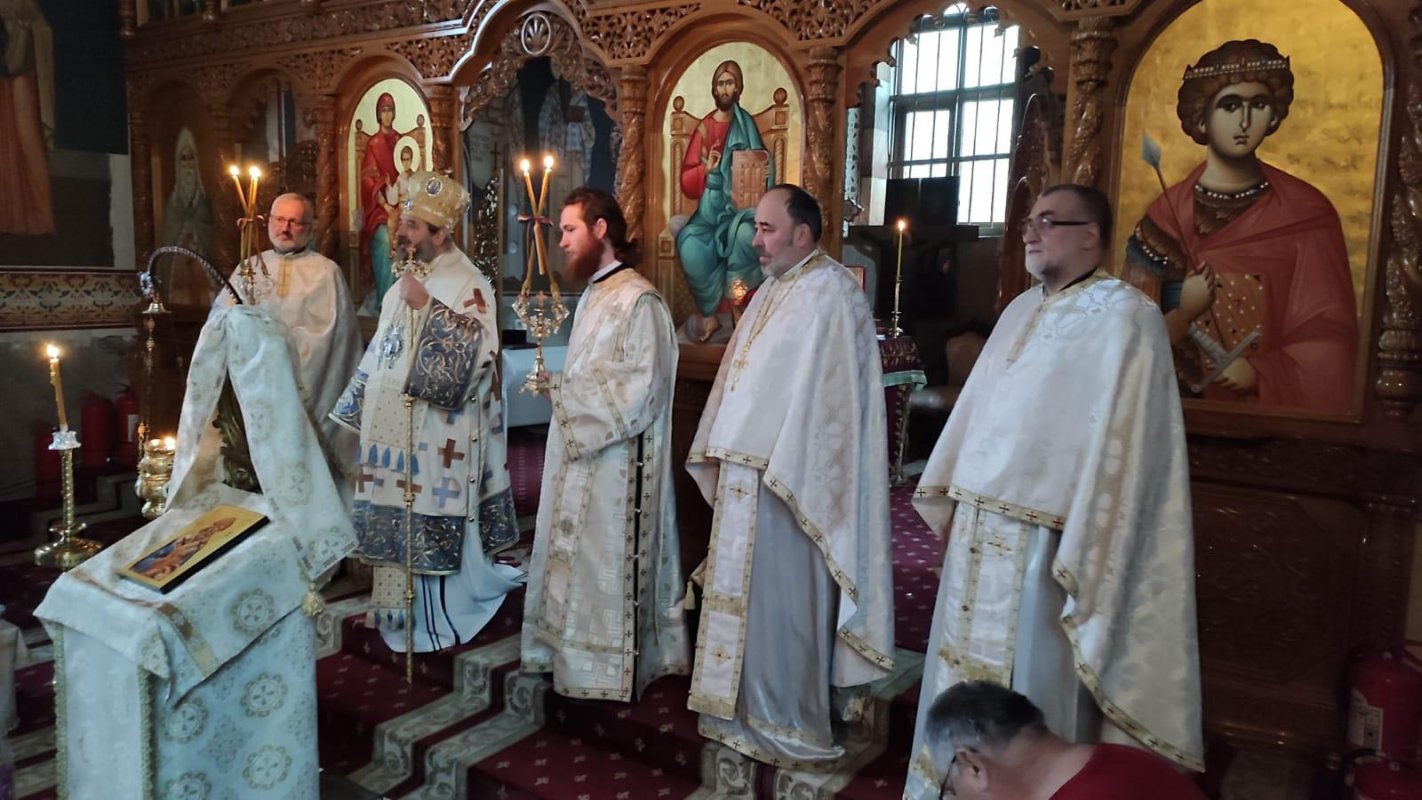 Slujiri arhierești în județul Botoșani, în parohiile Mihai Viteazul și Rediu 196611