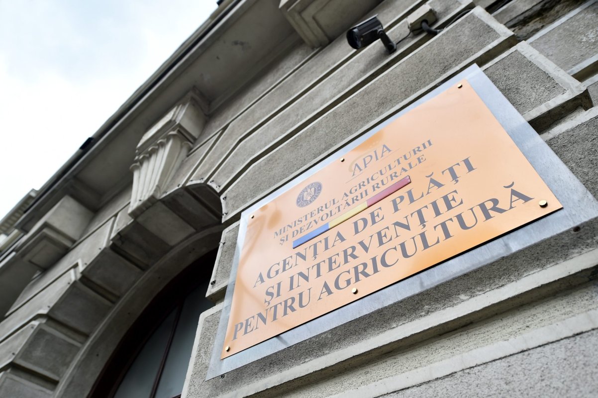 Peste un miliard de euro pentru fermieri 196687