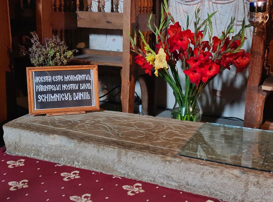 Măiastra mănăstire albastră 196770