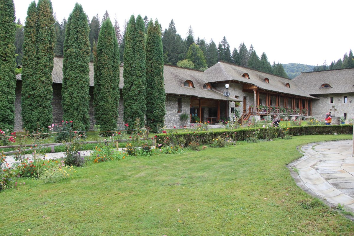 Măiastra mănăstire albastră 196776