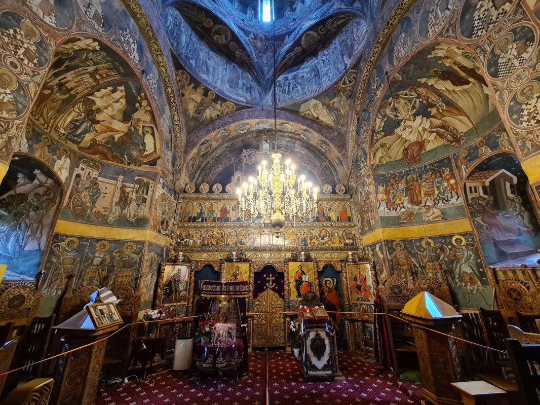 Măiastra mănăstire albastră 196777