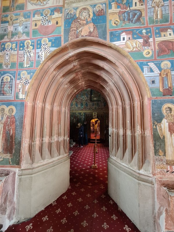 Măiastra mănăstire albastră 196785