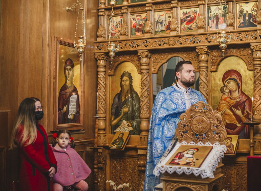 O nouă parohie în Popricani - Iași 196860