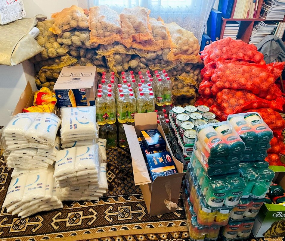 Protoieria Panciu a oferit o tonă de alimente Spitalului Municipal Adjud 197266