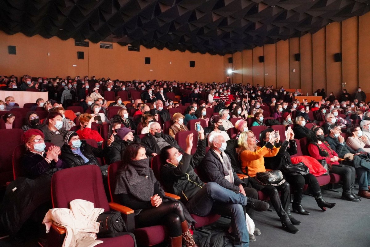 Festival de obiceiuri şi tradiţii de Crăciun la Galaţi 197466