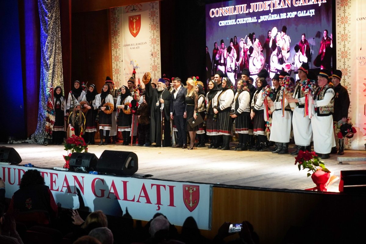 Festival de obiceiuri şi tradiţii de Crăciun la Galaţi 197471
