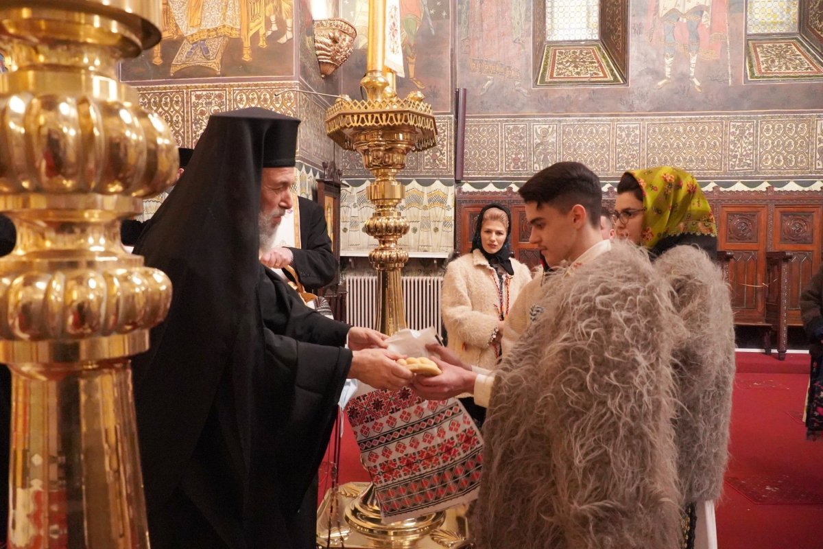 Festival de obiceiuri şi tradiţii de Crăciun la Galaţi 197475
