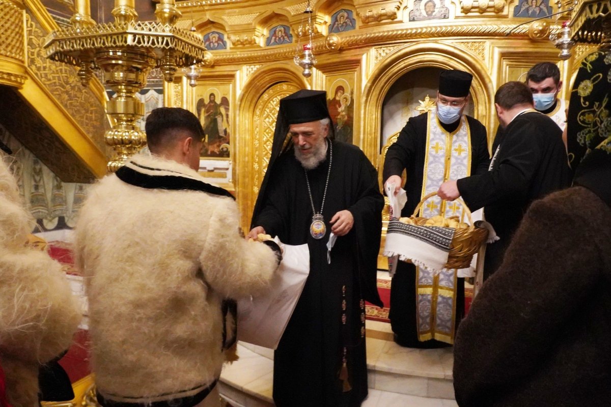 Festival de obiceiuri şi tradiţii de Crăciun la Galaţi 197476