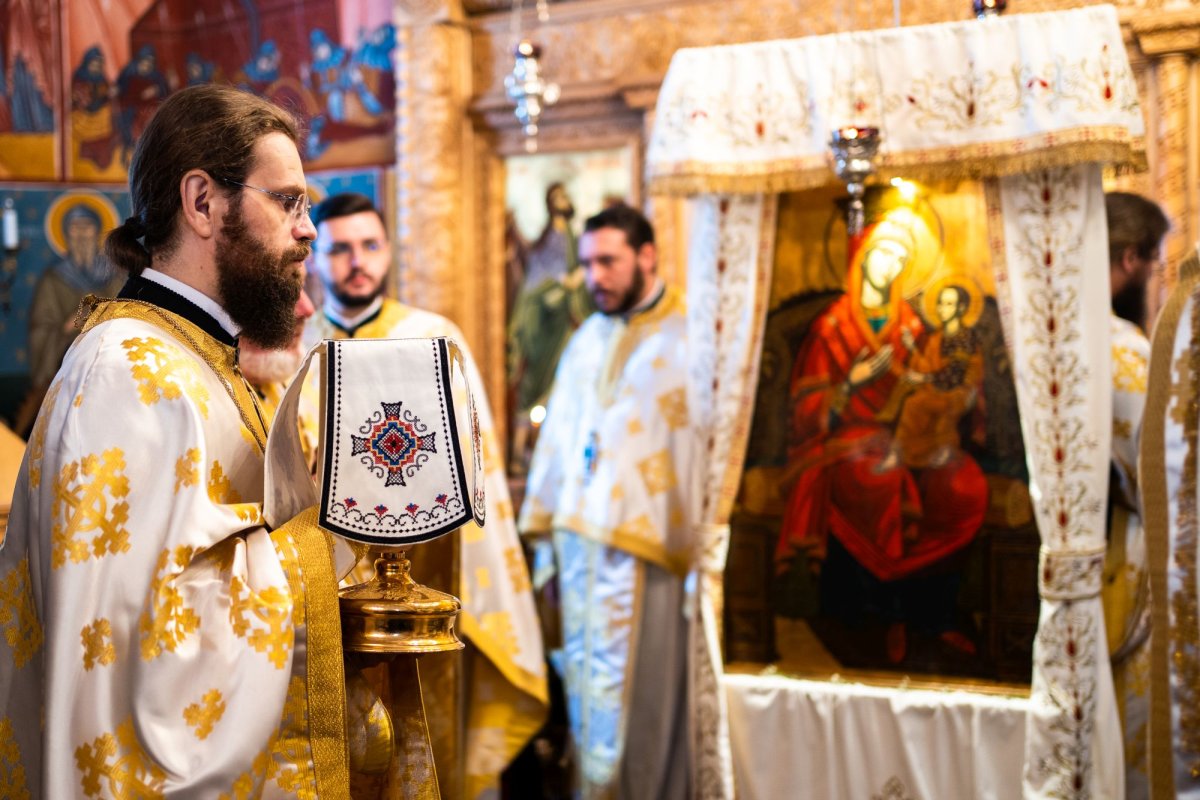 Sfântul Daniil Sihastrul cinstit la Mănăstirea Voroneț 197411