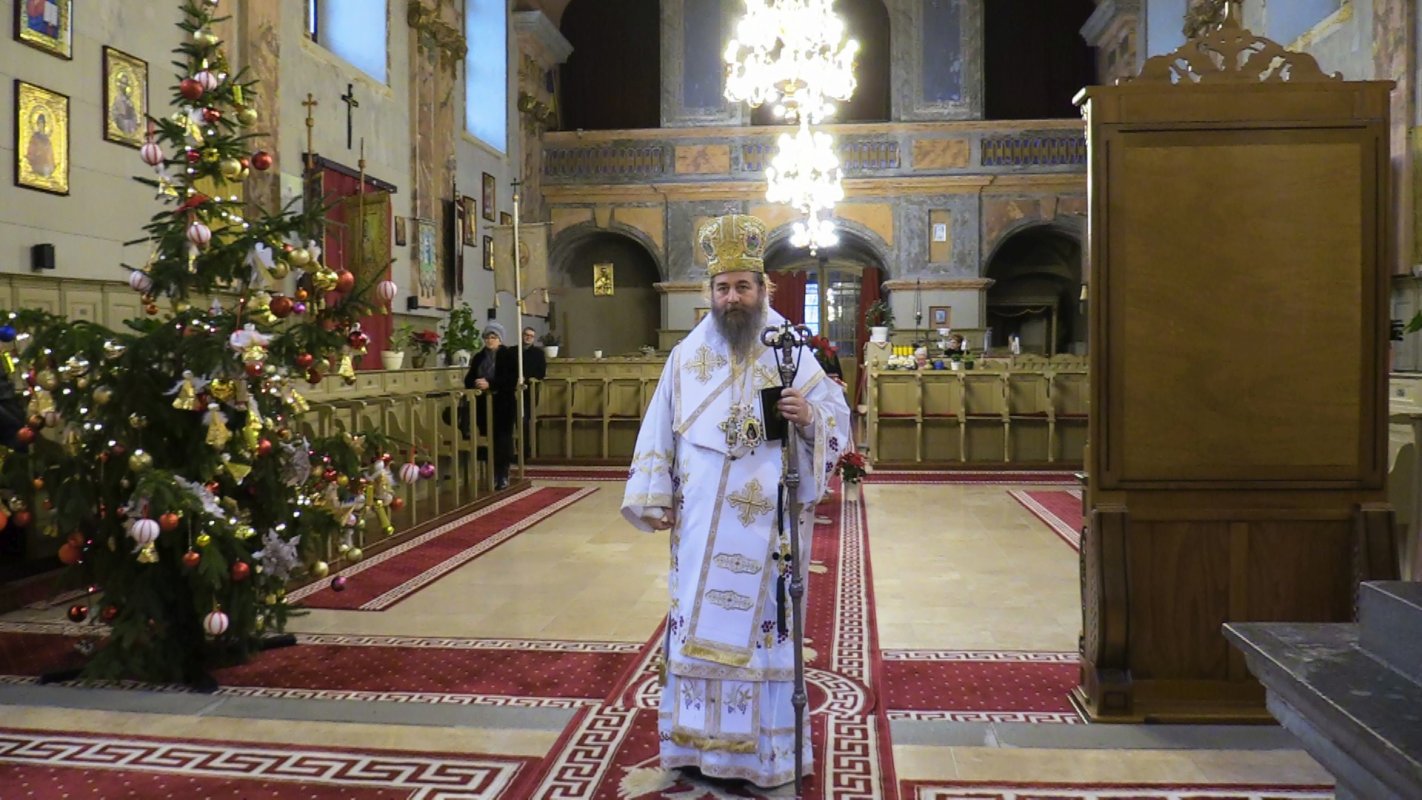 Slujire arhierească la Catedrala Episcopală din Giula, Ungaria, în Duminica dinaintea Nașterii Domnului 197442