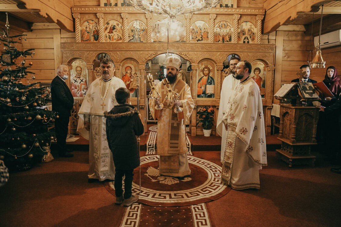 Binecuvântare arhierească la Șimleu Silvaniei 197796