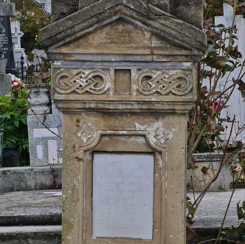 Cimitirul Grădini din Fălticeni, locul de odihnă al Lovineștilor 197613