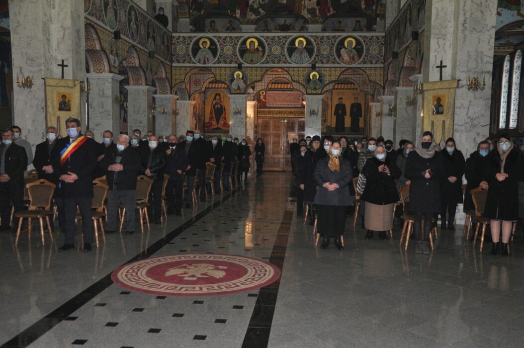Liturghie și hirotonii la Jibou 197795