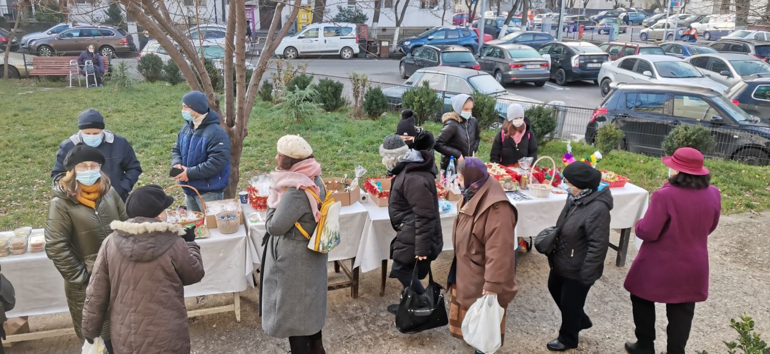 Târg de Crăciun, darul copiilor de la Biserica Huedin 197715