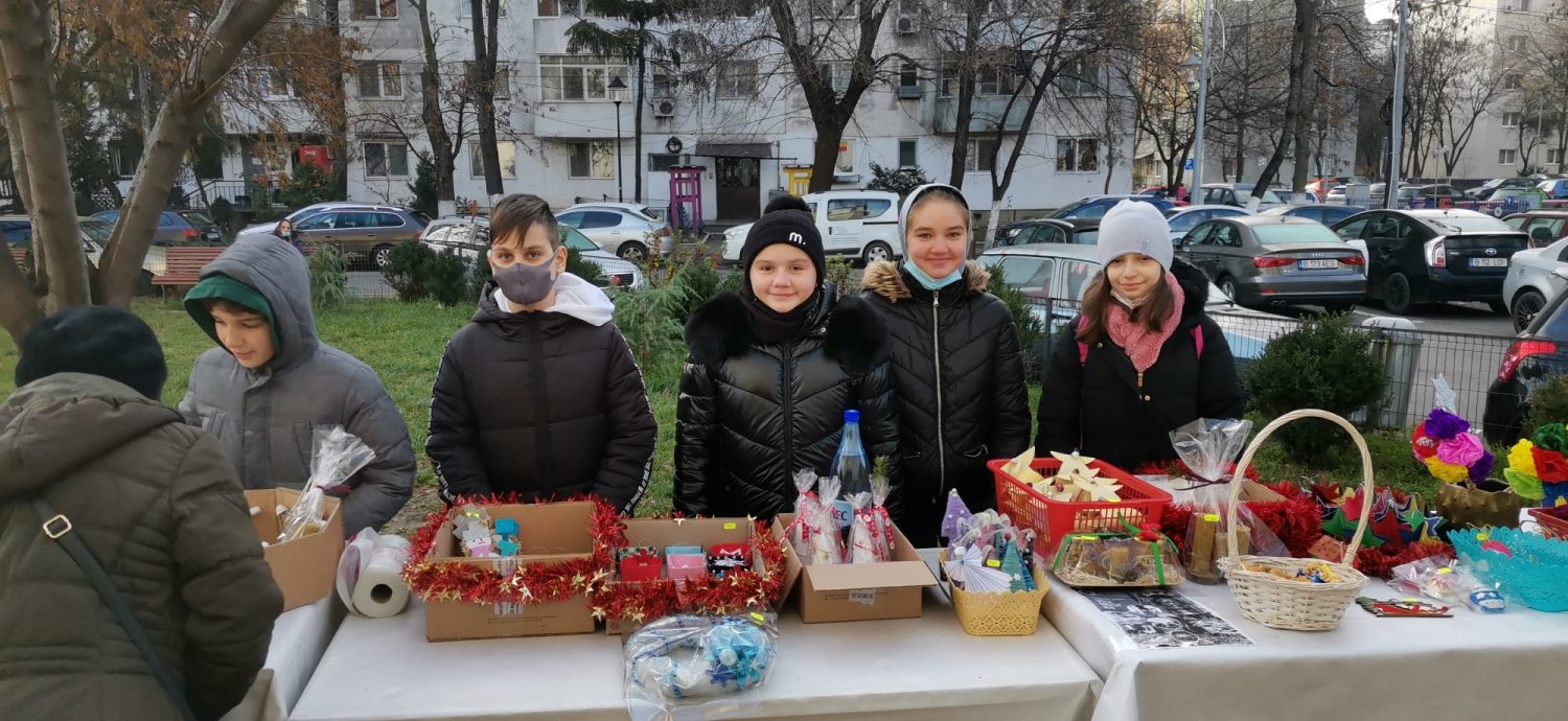 Târg de Crăciun, darul copiilor de la Biserica Huedin 197717
