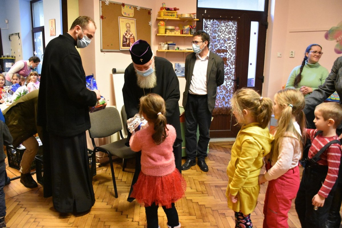Colinde și daruri la Colegiul Ortodox și la Grădinița „Sfântul Stelian” din Cluj Napoca 197968