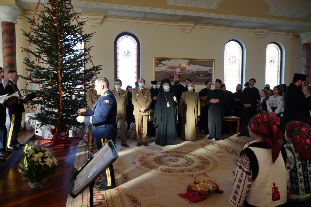 Colindători la Centrul eparhial al Arhiepiscopiei Dunării de Jos 198225