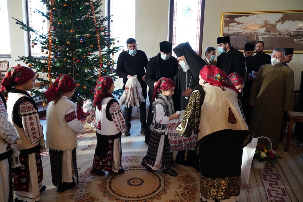 Colindători la Centrul eparhial al Arhiepiscopiei Dunării de Jos 198227