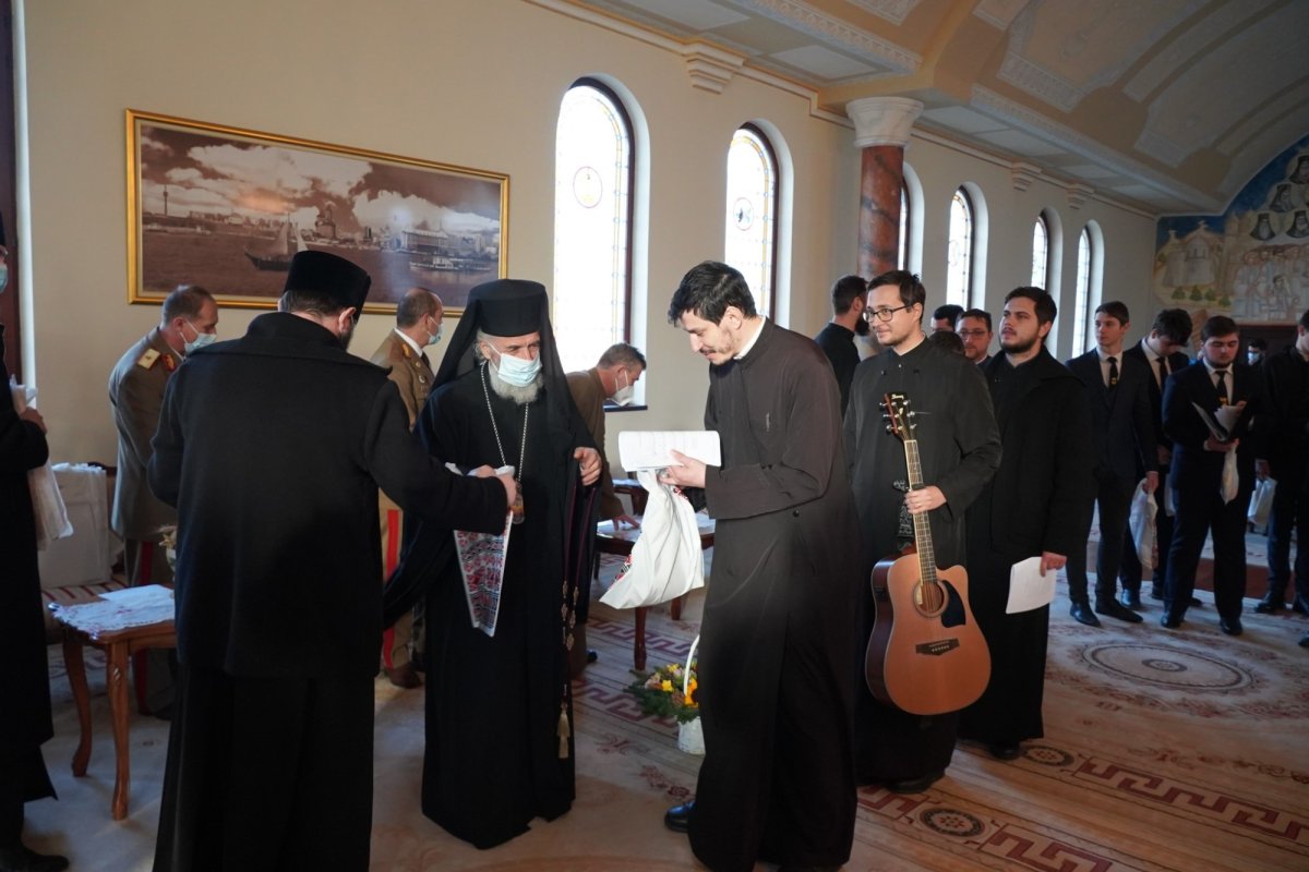 Colindători la Centrul eparhial al Arhiepiscopiei Dunării de Jos 198229