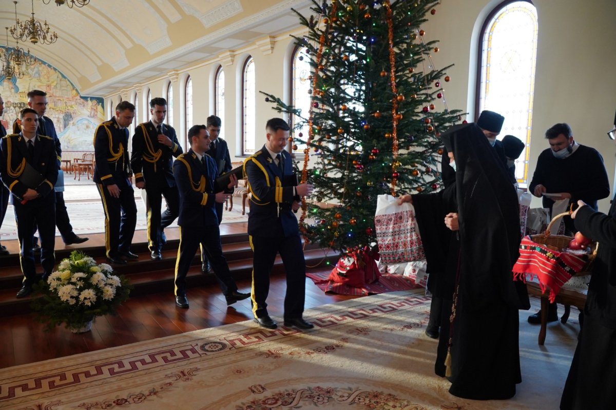 Colindători la Centrul eparhial al Arhiepiscopiei Dunării de Jos 198230