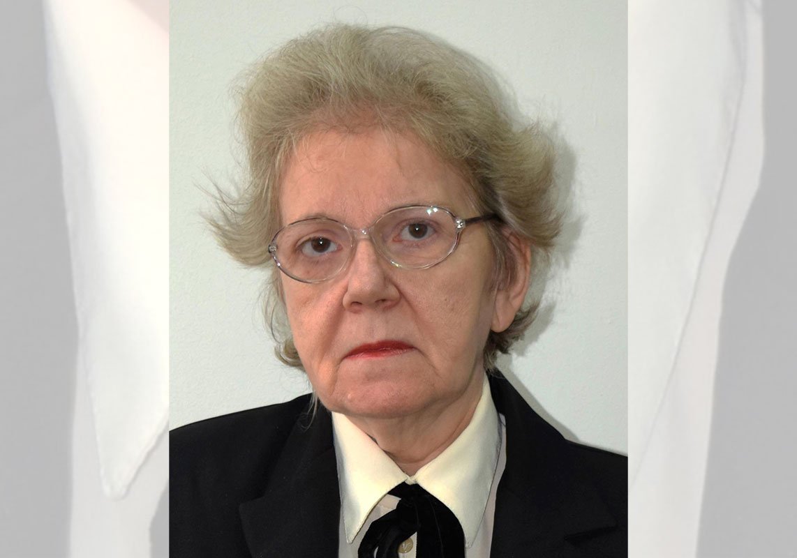 Comoara istoriilor și tezaurarul ei 198147