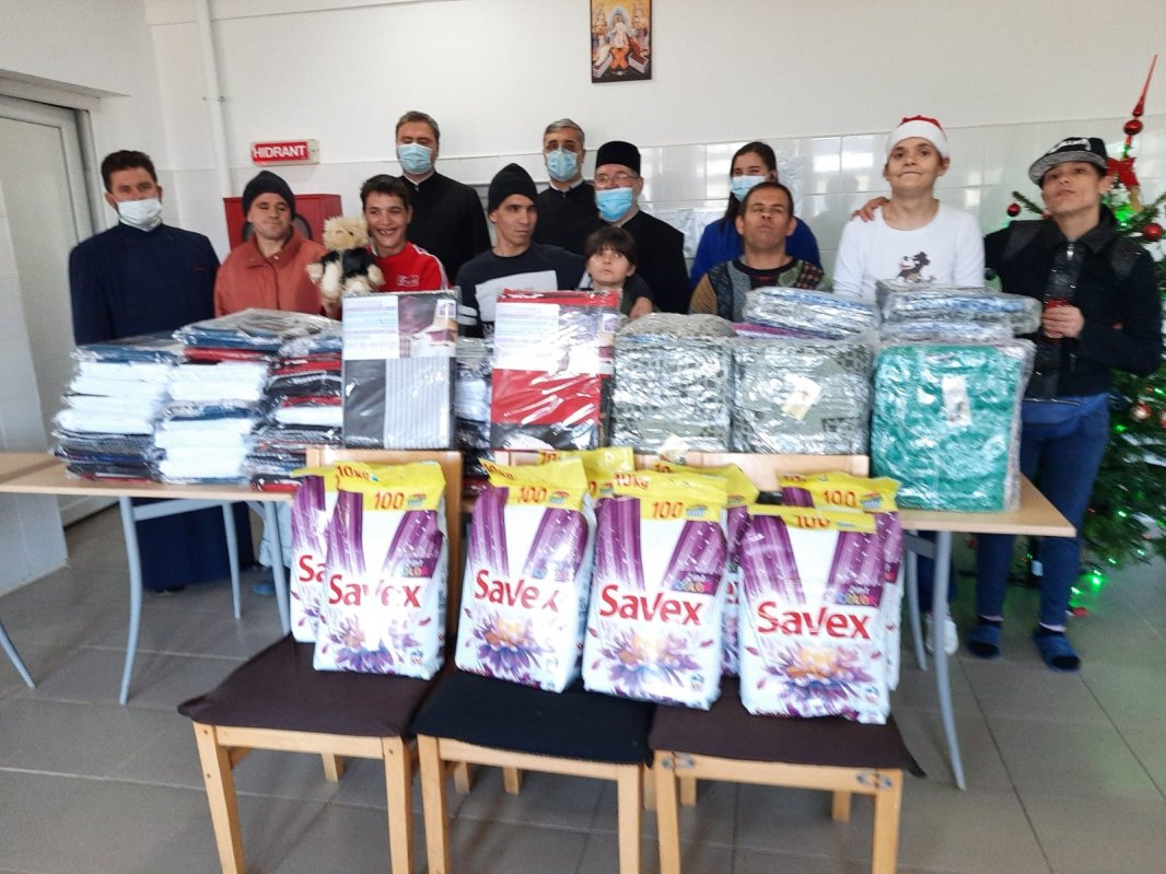 Daruri de 62 de mii de lei pentru centre sociale din județul Dâmbovița 198195