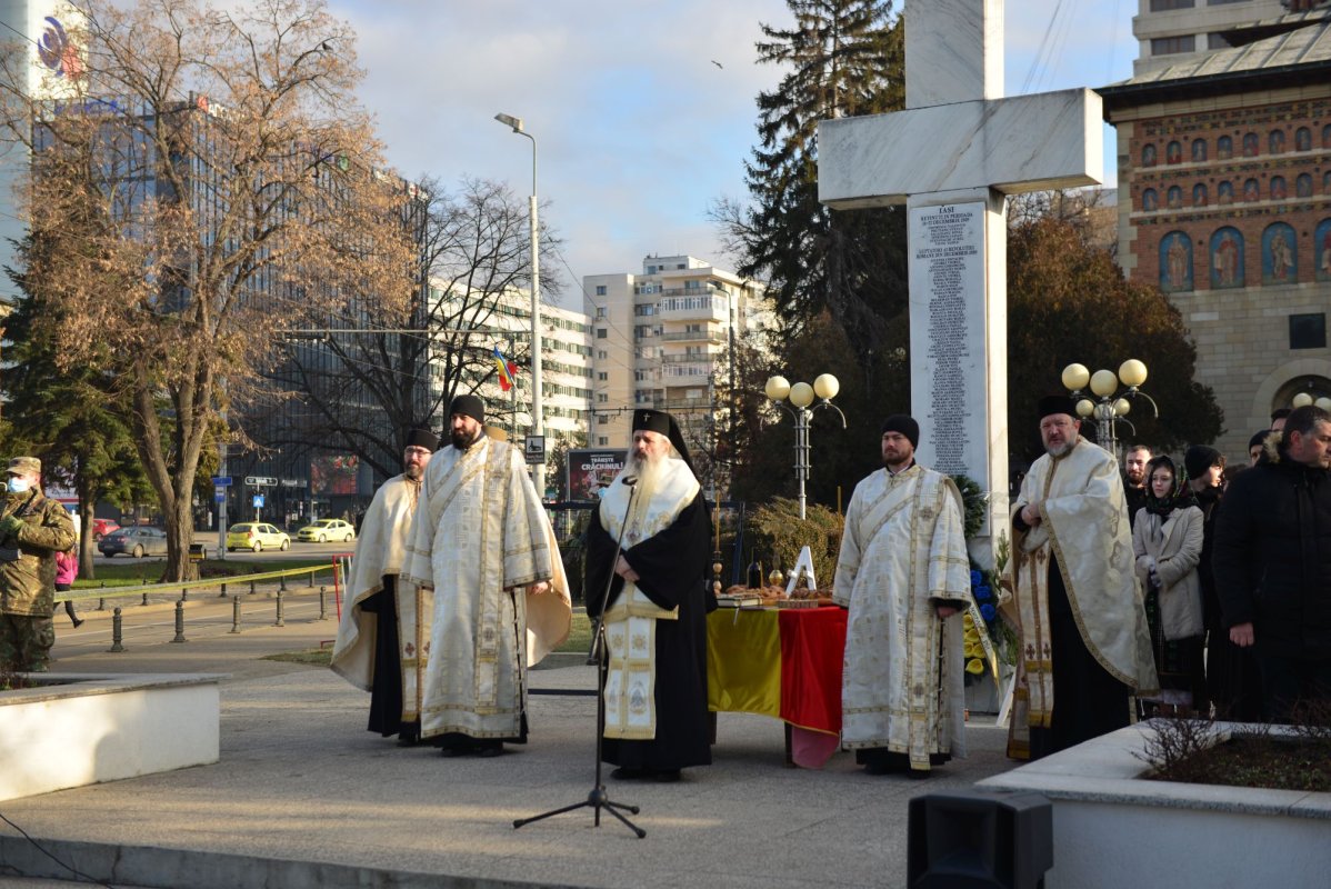 Eroii din 1989, omagiați la Iași și Botoșani: „Ne aflăm în această revoluție continuă” 198155