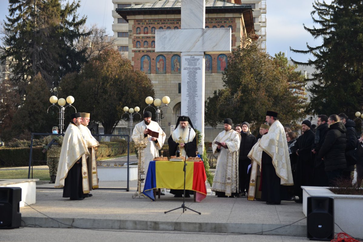 Eroii din 1989, omagiați la Iași și Botoșani: „Ne aflăm în această revoluție continuă” 198158