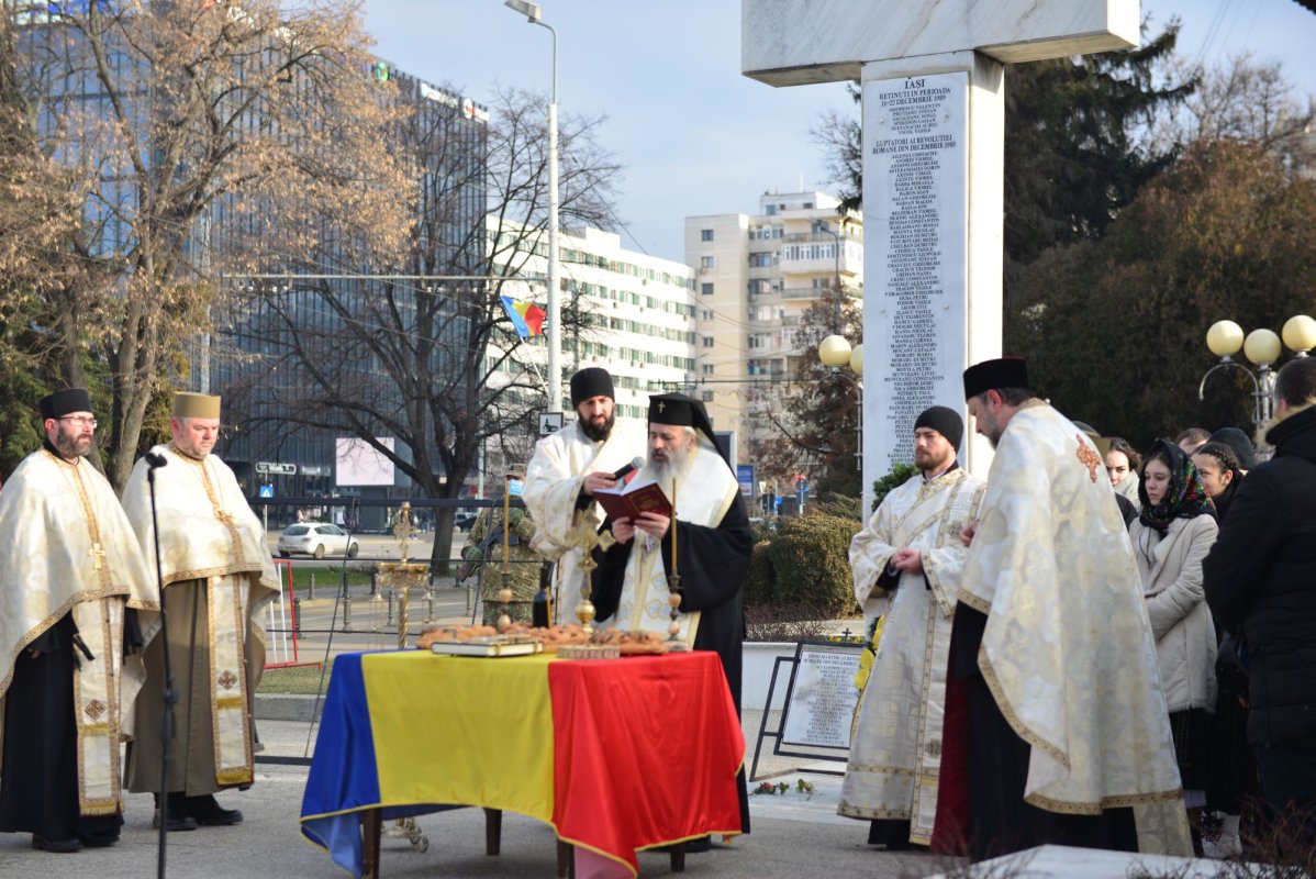 Eroii din 1989, omagiați la Iași și Botoșani: „Ne aflăm în această revoluție continuă” 198161