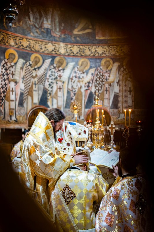 Ajunul praznicului Nașterii Domnului la Catedrala Arhiepiscopală din Suceava 198277