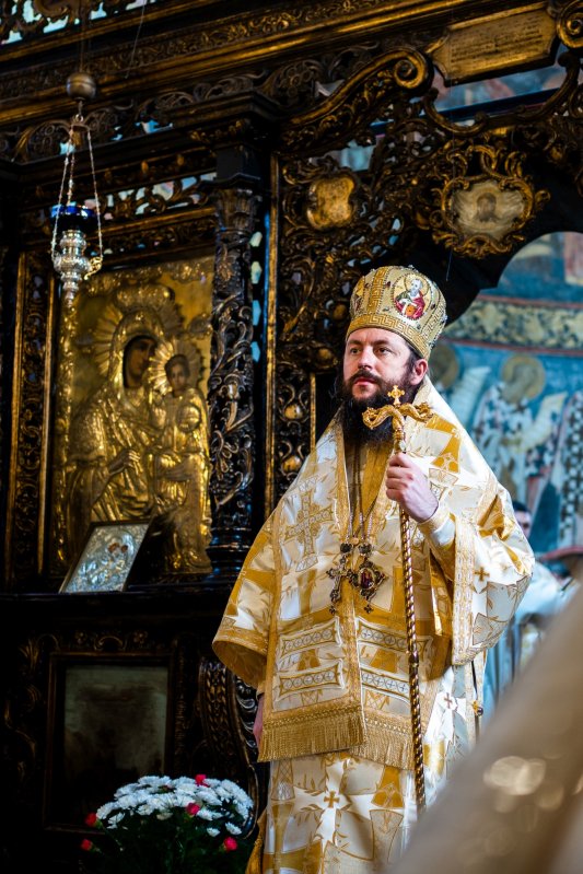 Ajunul praznicului Nașterii Domnului la Catedrala Arhiepiscopală din Suceava 198278