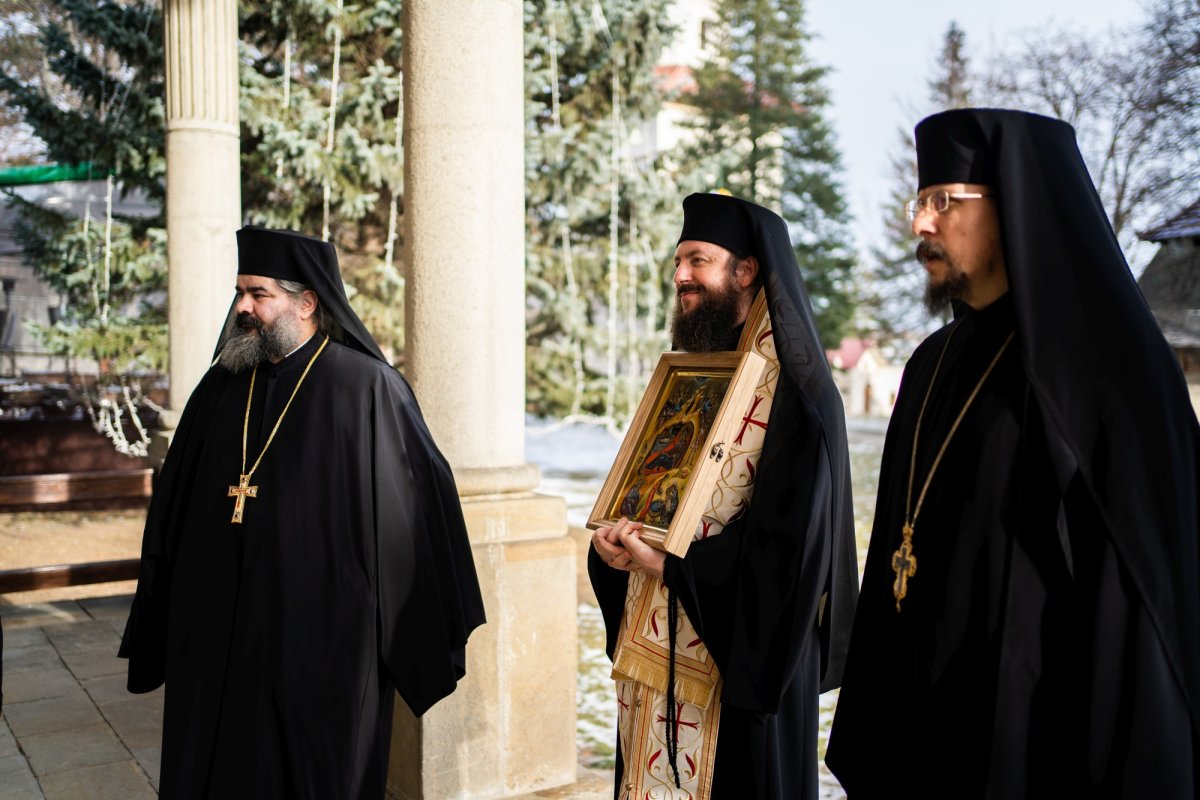 Ajunul praznicului Nașterii Domnului la Catedrala Arhiepiscopală din Suceava 198280